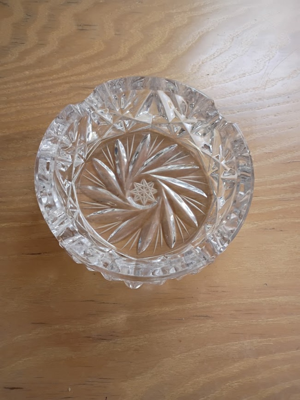 Vintage Crystal Ashtray Diamond and Starburst Cut-Glass Pattern